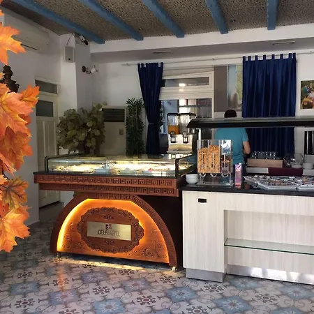 Delfi & Wellness Center 3*