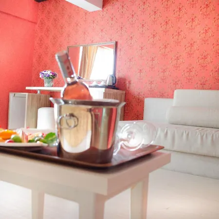 호텔 Delfi & Wellness Center