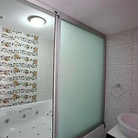 德尔菲水疗&康体酒店 酒店 博德鲁姆