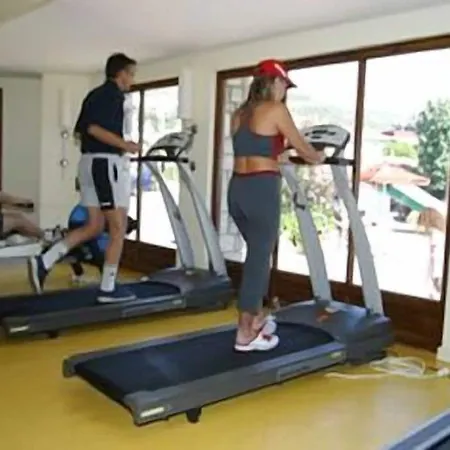 Delfi & Wellness Center Hotel 3*