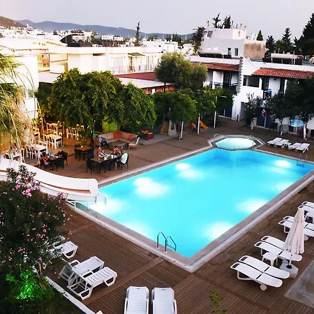 호텔 Delfi & Wellness Center Bodrum