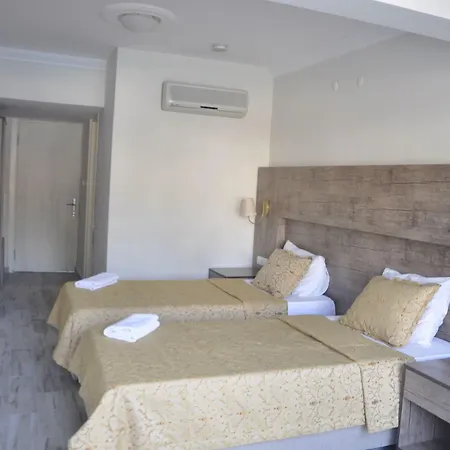 Delfi & Wellness Center 3*