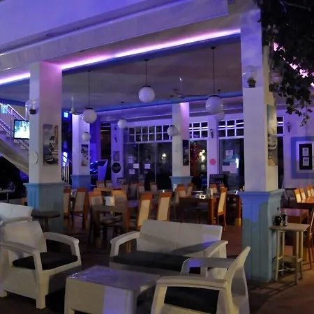 Delfi & Wellness Center Hotell Bodrum